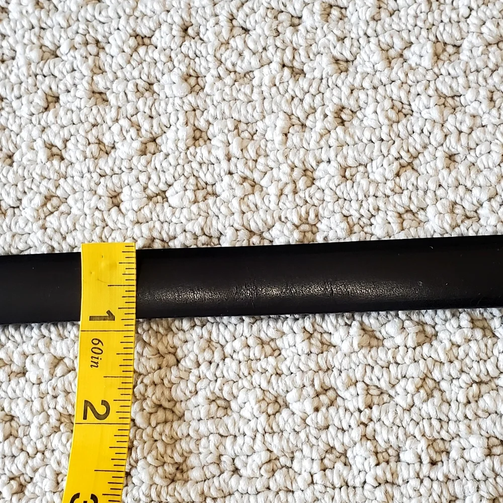 Etienne Aigner Vtg Horse Bit Buckle Black Leather Minimalist Belt, XL, EUC